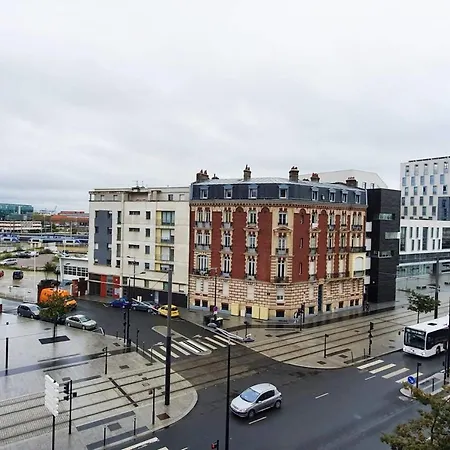 Superbe T4 Proche Centre-Ville Gare & Tram *