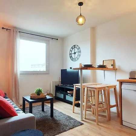 Superbe T4 Proche Centre-Ville Gare & Tram Daire *